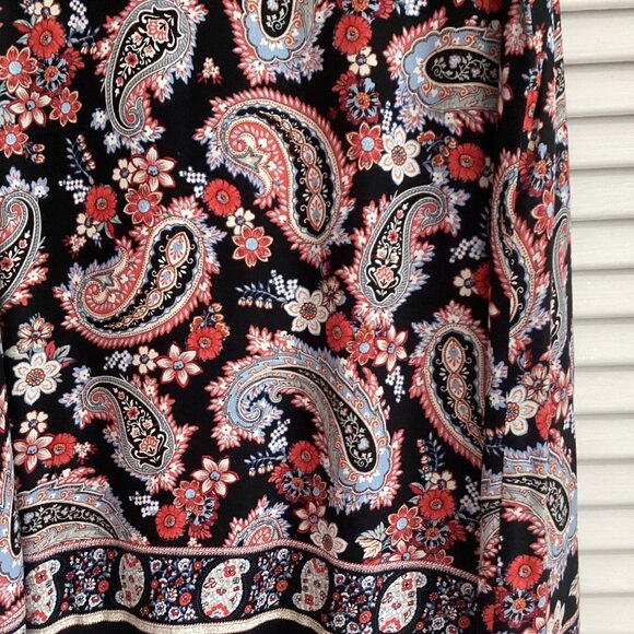 J.Jill Womens XL Sleeveless Black & Red Paisley Pattern Top 100% Rayon - Picture 8 of 11